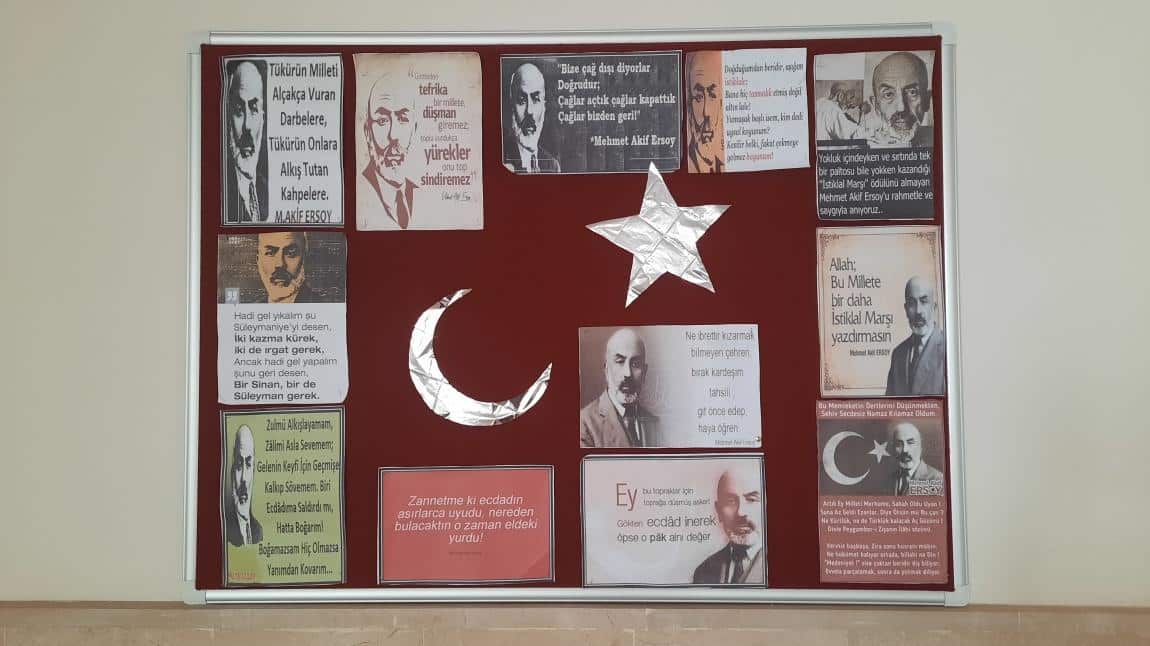 12 Mart İstiklal Marşının Kabulü ve Mehmet Akif Ersoy'u Anma Günü Konulu Pano Çalışmalarımız 